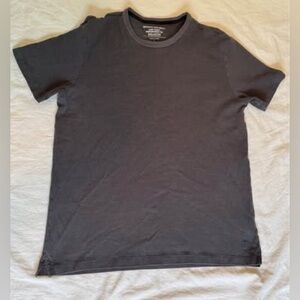 Banana Republic Charcoal Short Sleeve Tee luxe performance men’s dark gray